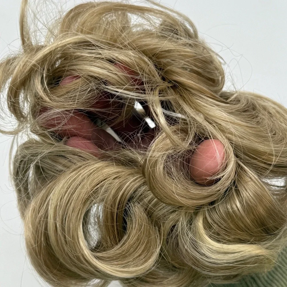 Celebrity Signatures‎ Hair Wear Touch Clip In Hair Piece Bun Messy Blonde Mix